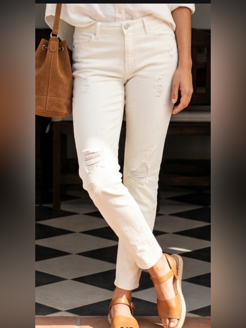 Liverpool Marley Girlfriend White jeans distressed stretch jeans NWT size 0/25